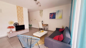 Lovely 2-Bed Apartment with terrace near Geneva, Ville-La-Grand
